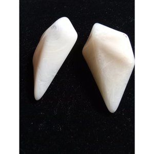 Vintage Creamy White Acrylic Faux Mineral Earrings